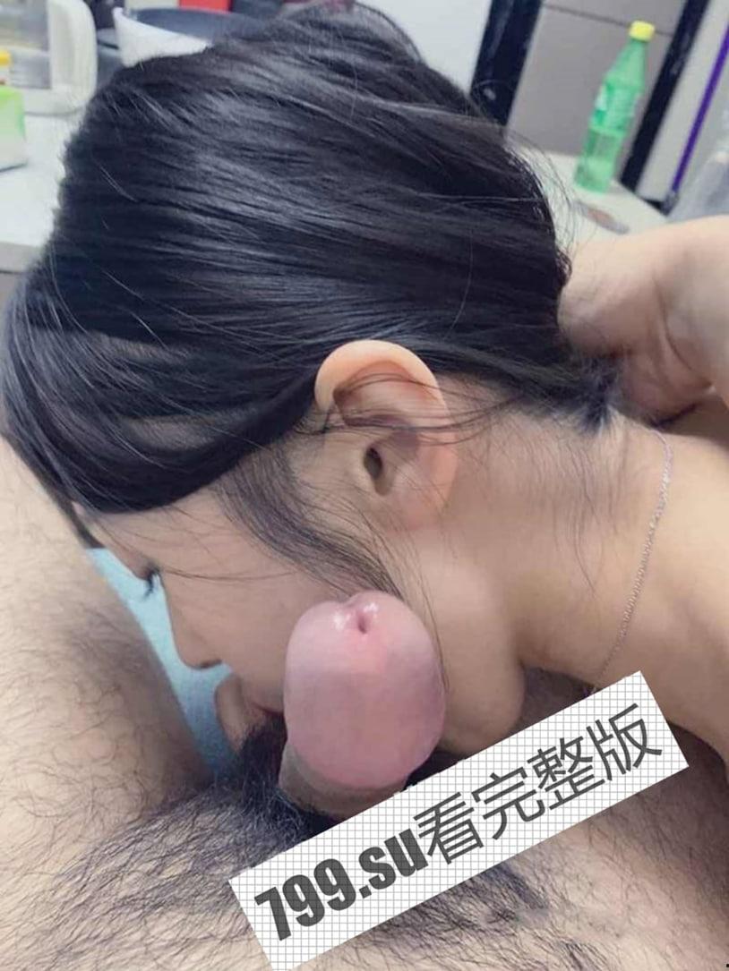 明星气质推特极品拜金女神 小村花 大尺度私拍 蜂腰蜜桃臀被金主各种肏-9