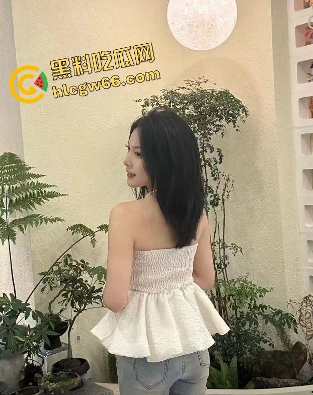 济南护理学院小母狗『胡玉沙』背着男友约炮已婚男被曝光，双腿大开当情妇，被干的叫到抽搐！-8